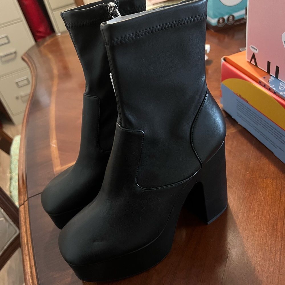 Zara vegan leather boots